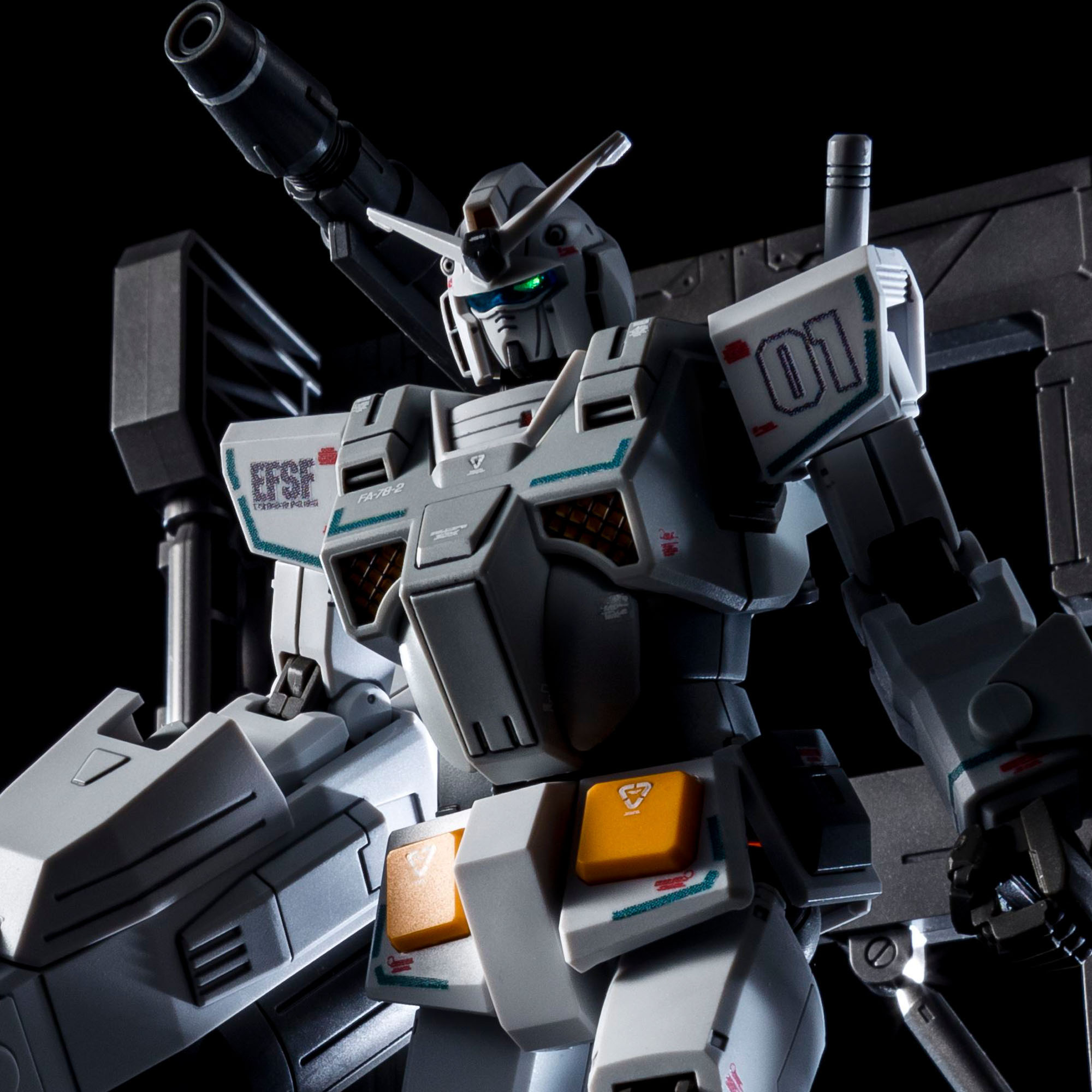 HG 1/144 ヘビーガンダム(ロールアウトカラー)